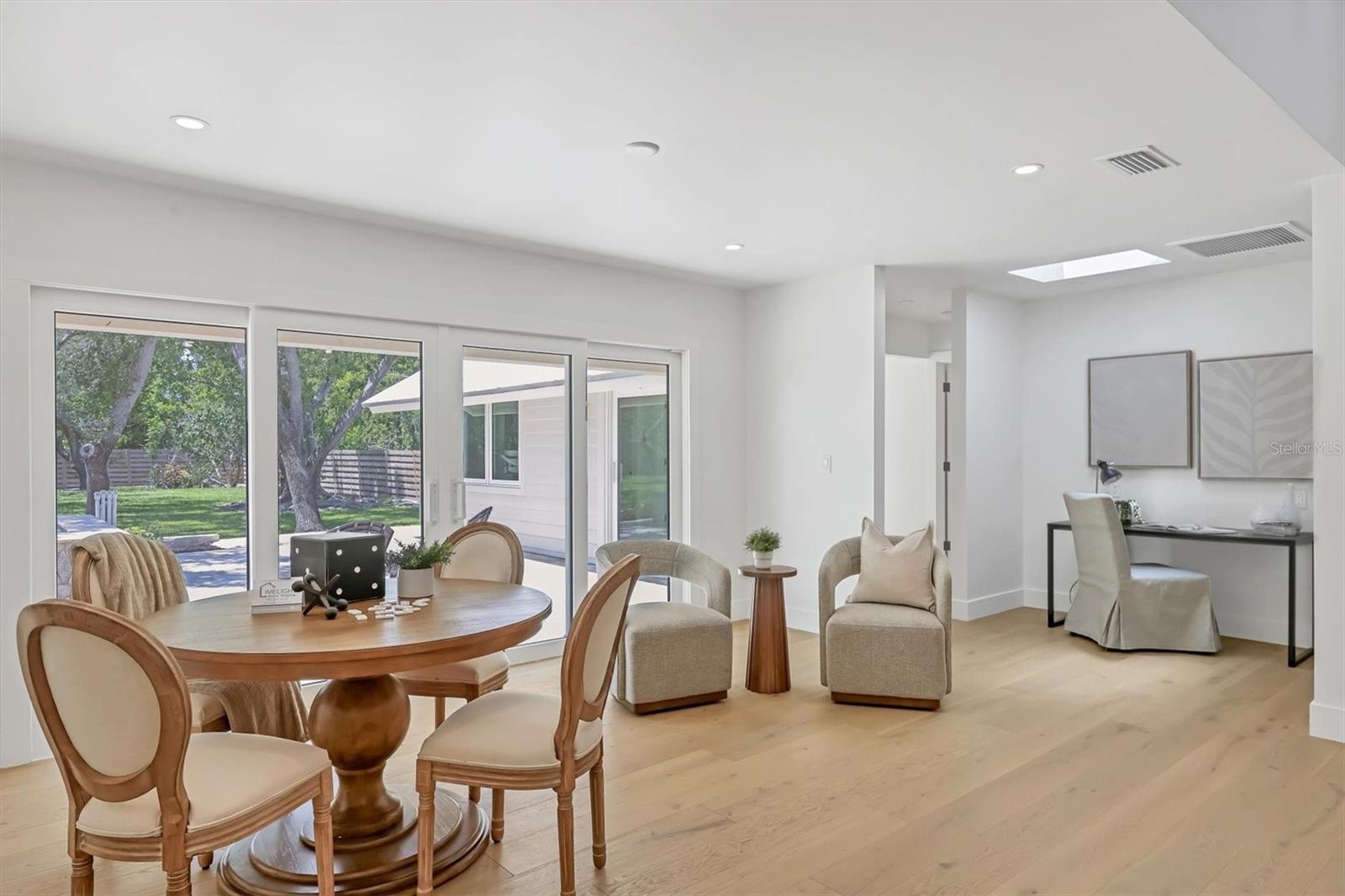 Image 26 of 62 For 4809 Riverview Boulevard