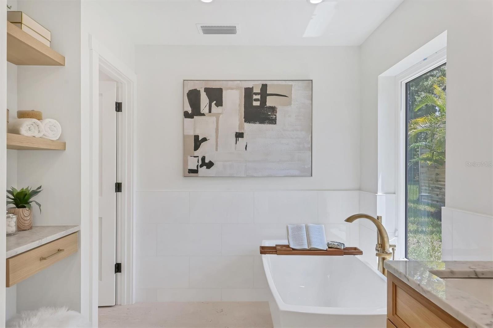Image 32 of 62 For 4809 Riverview Boulevard