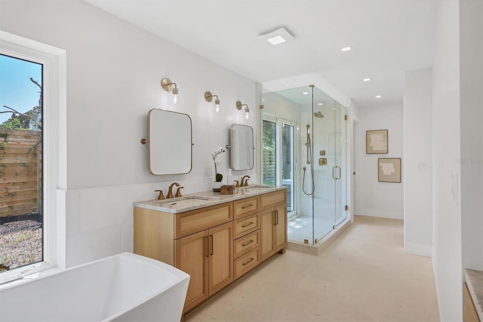 Image 33 of 62 For 4809 Riverview Boulevard