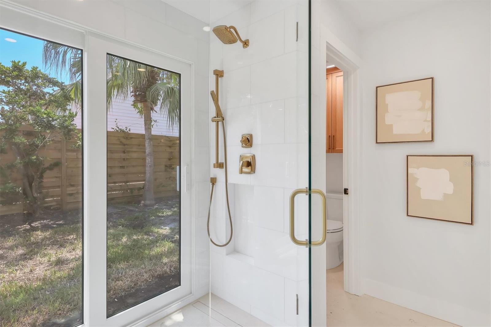 Image 34 of 62 For 4809 Riverview Boulevard