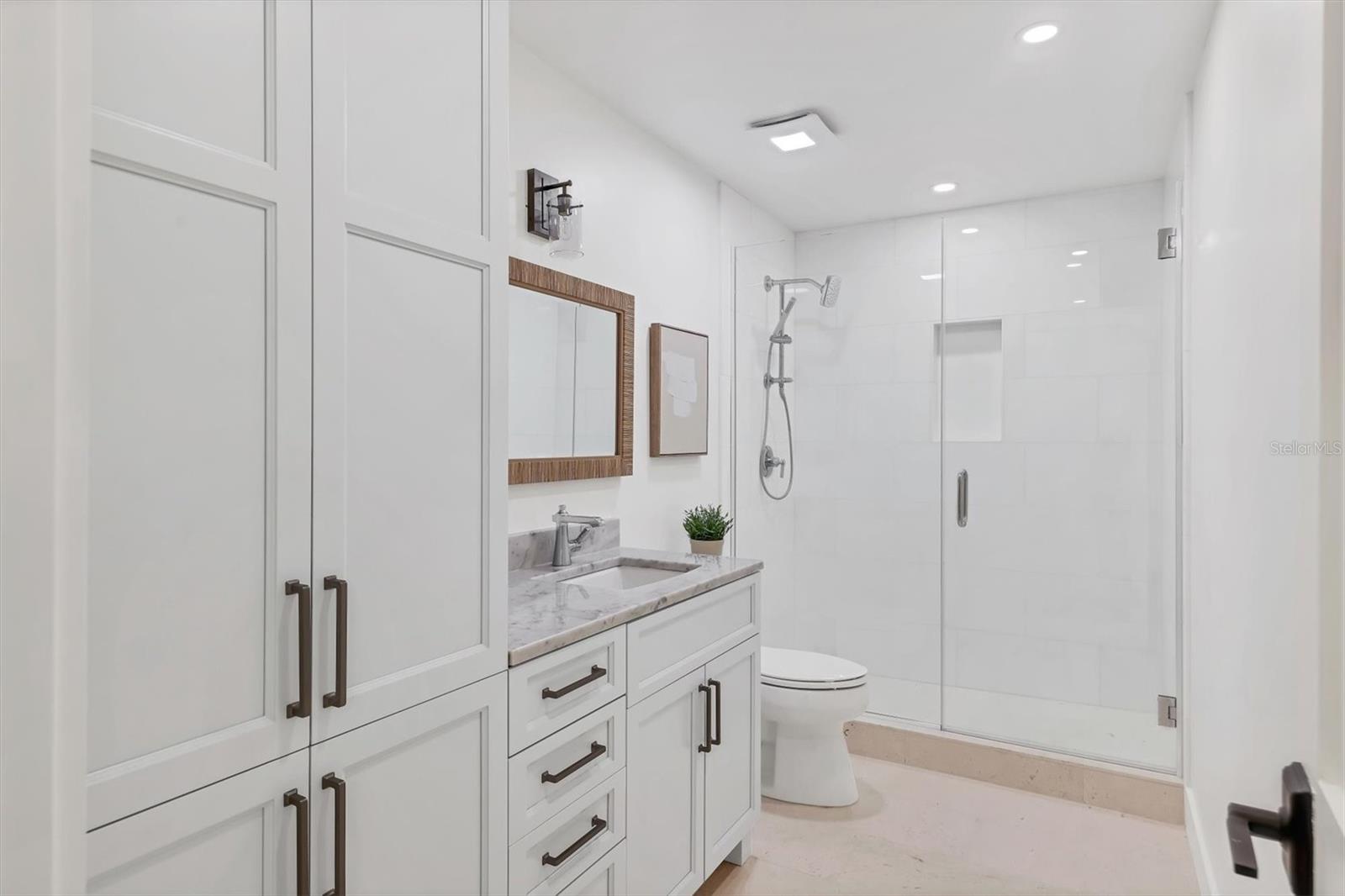 Image 37 of 62 For 4809 Riverview Boulevard