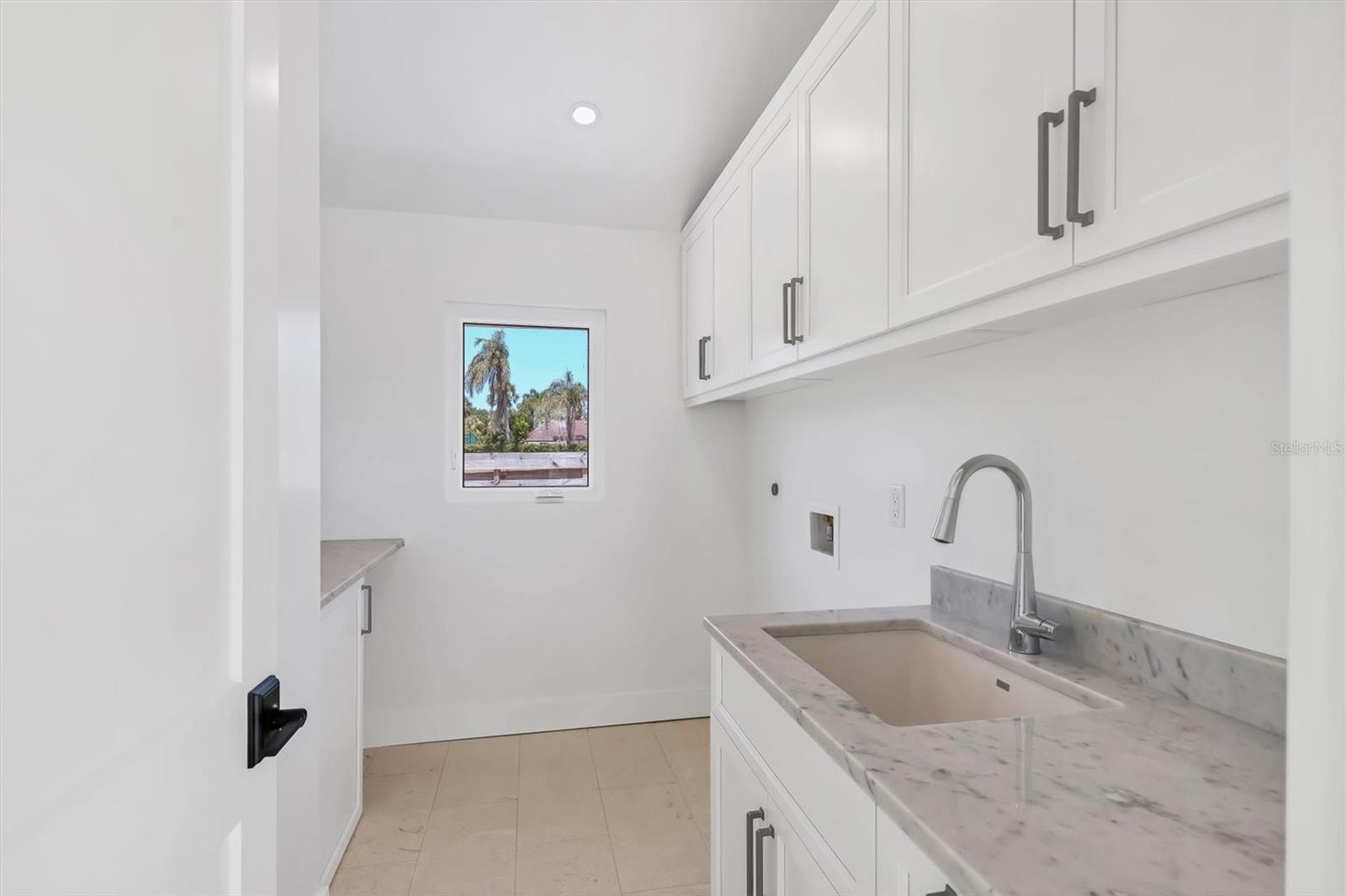 Image 44 of 62 For 4809 Riverview Boulevard