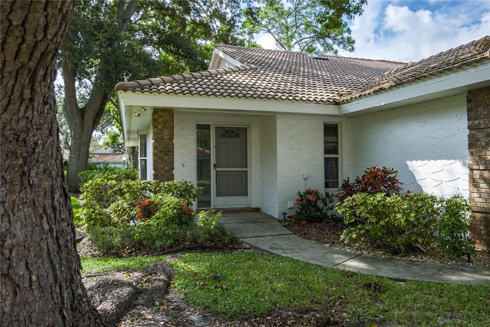Image 3 of 34 For 5727 Garden Lakes Palm