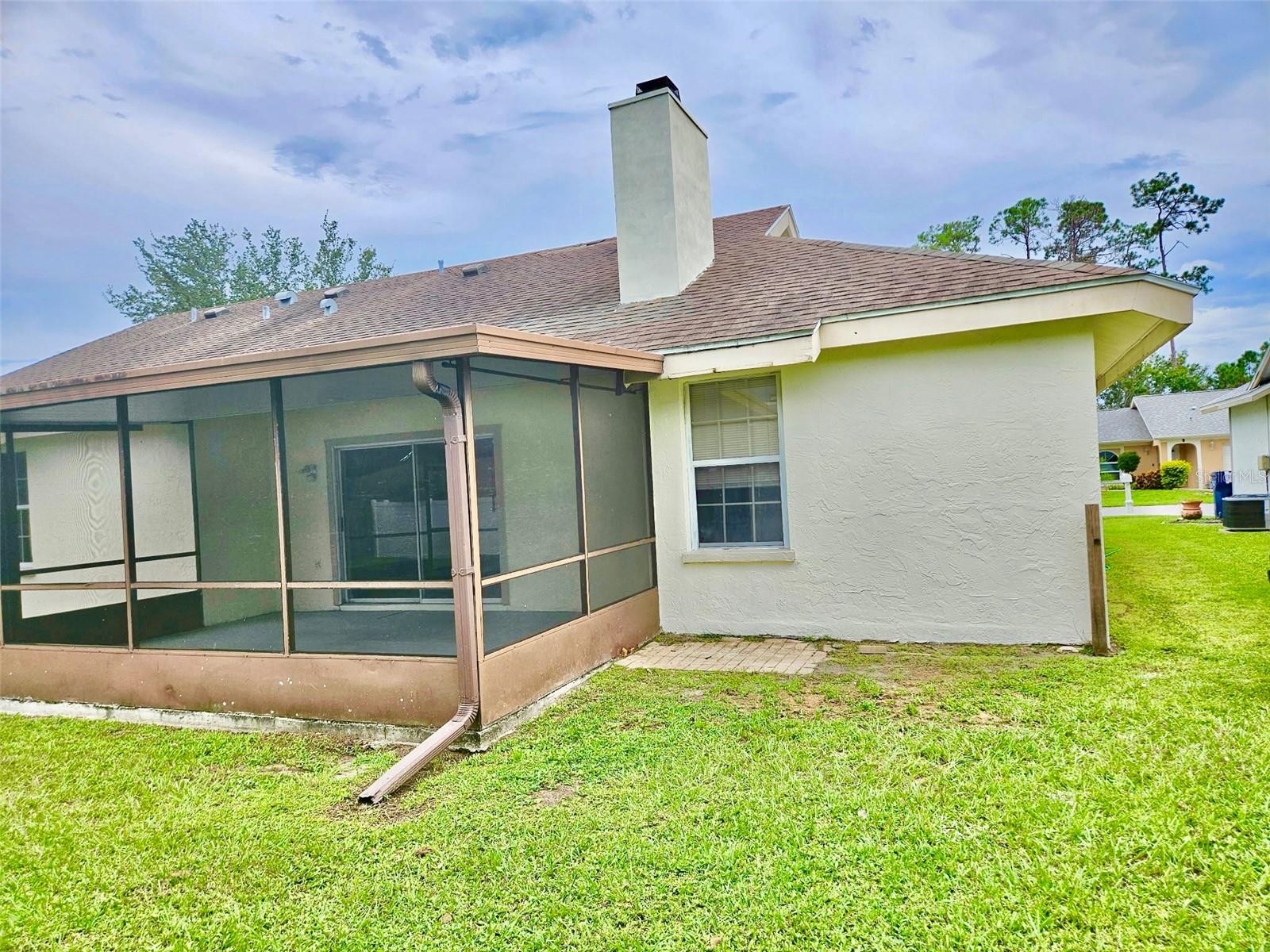 Image 13 of 55 For 3615 75th Terrace E