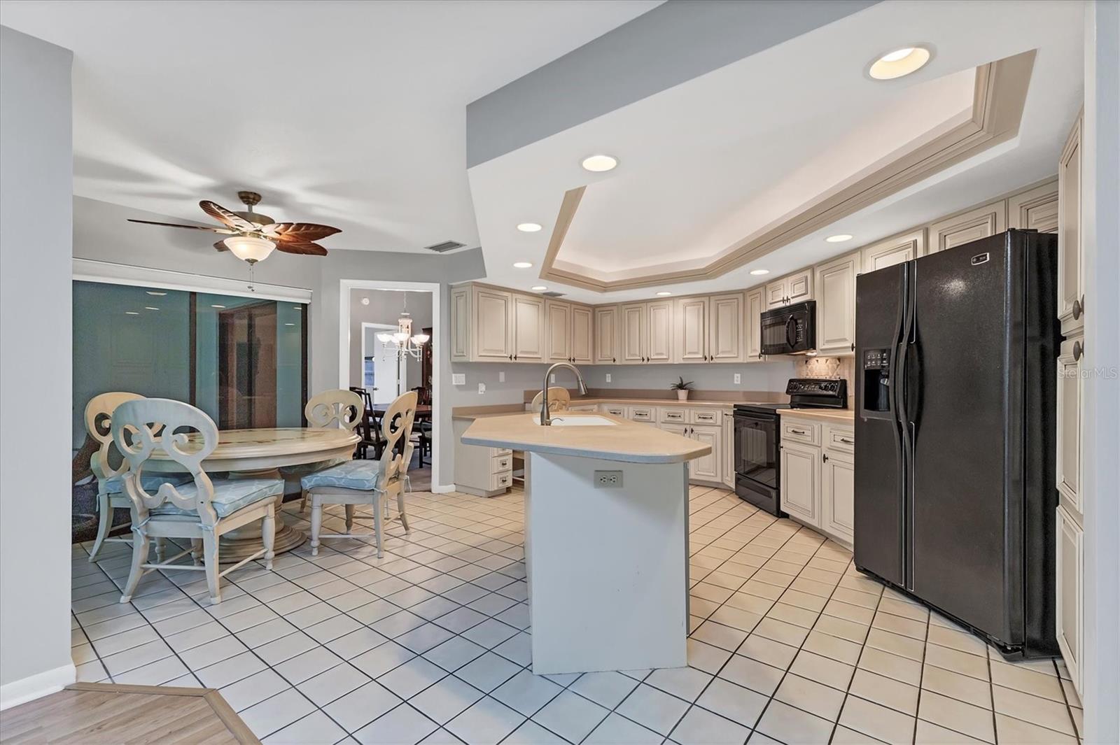 Image 15 of 45 For 5037 Willow Leaf Way