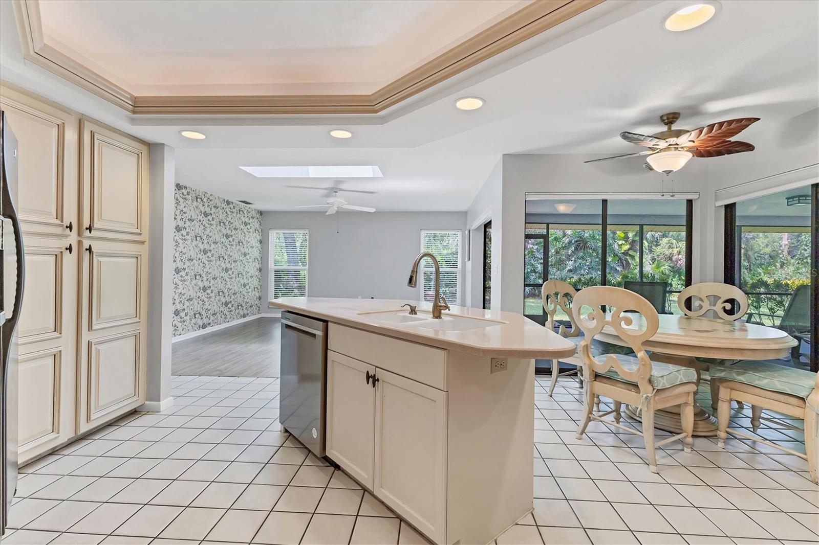 Image 17 of 45 For 5037 Willow Leaf Way