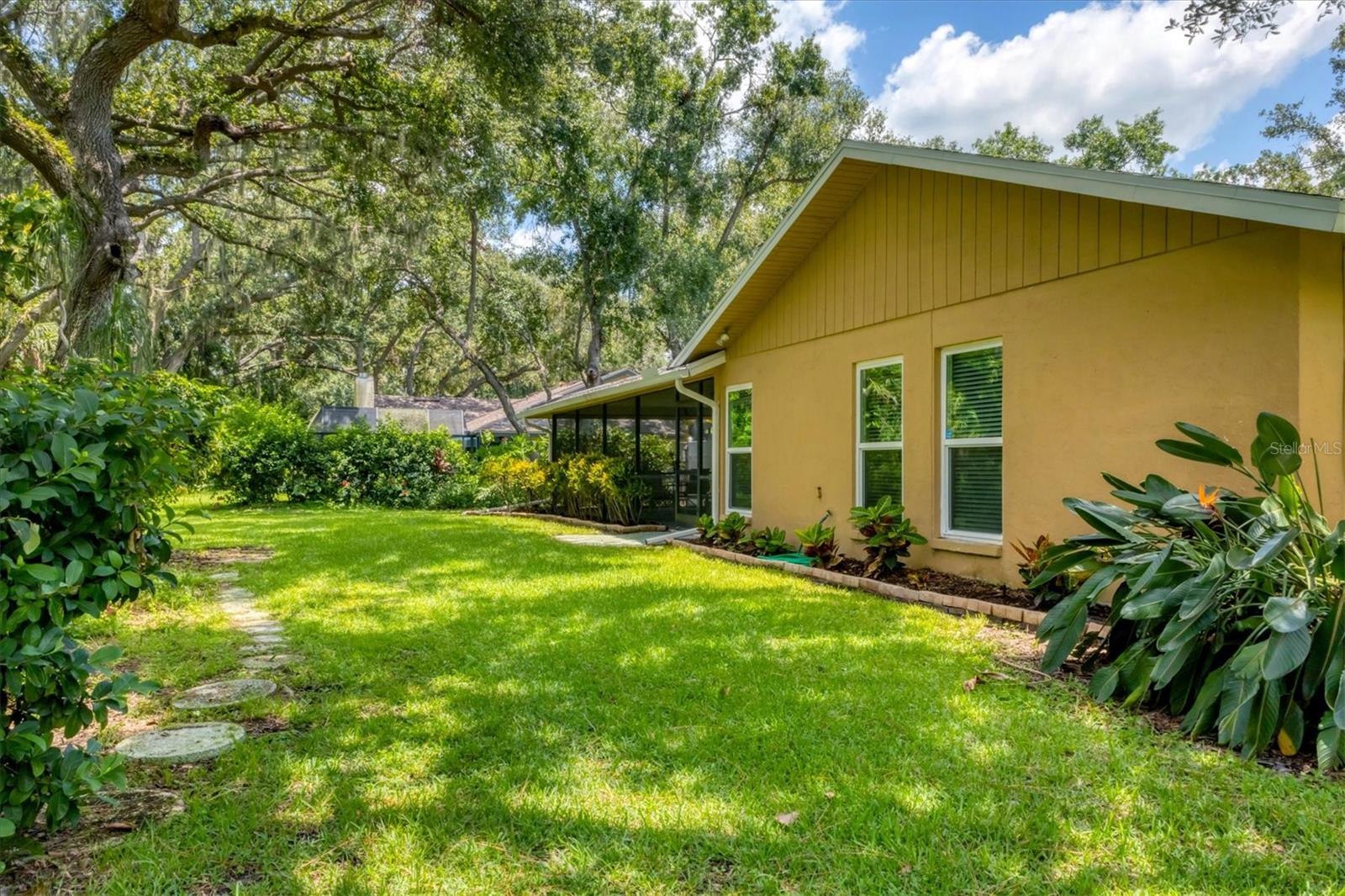 Image 32 of 45 For 5037 Willow Leaf Way
