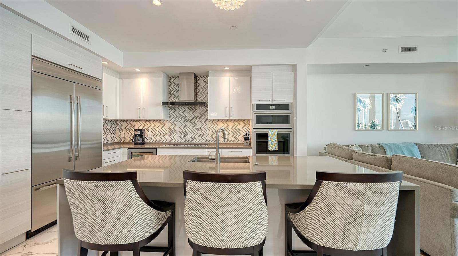 Image 19 of 68 For 1155 Gulfstream Avenue 1106