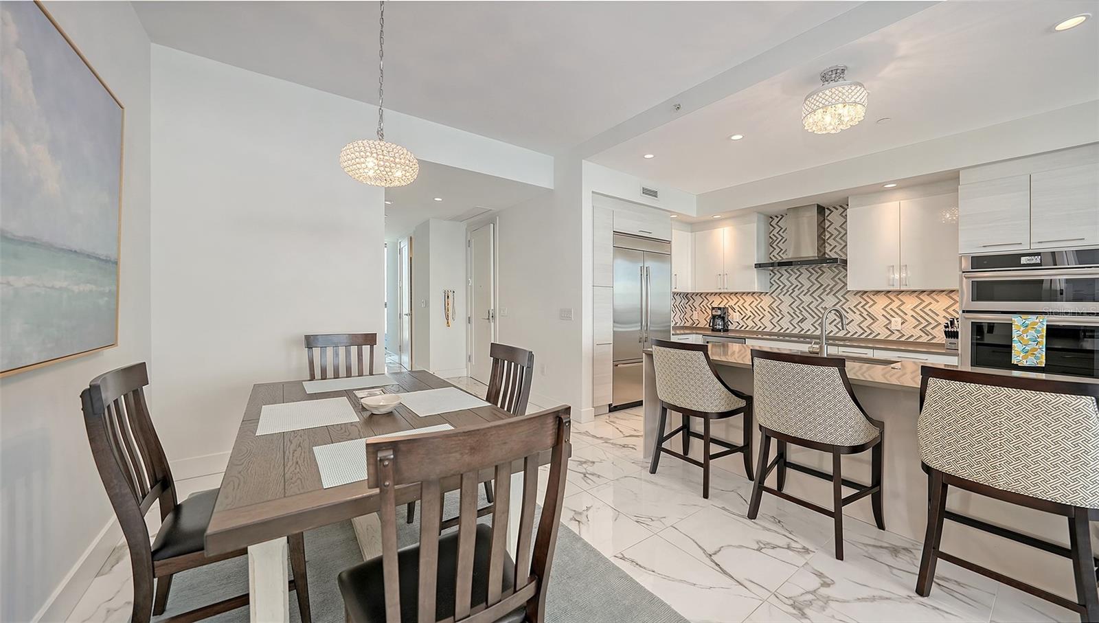 Image 22 of 68 For 1155 Gulfstream Avenue 1106
