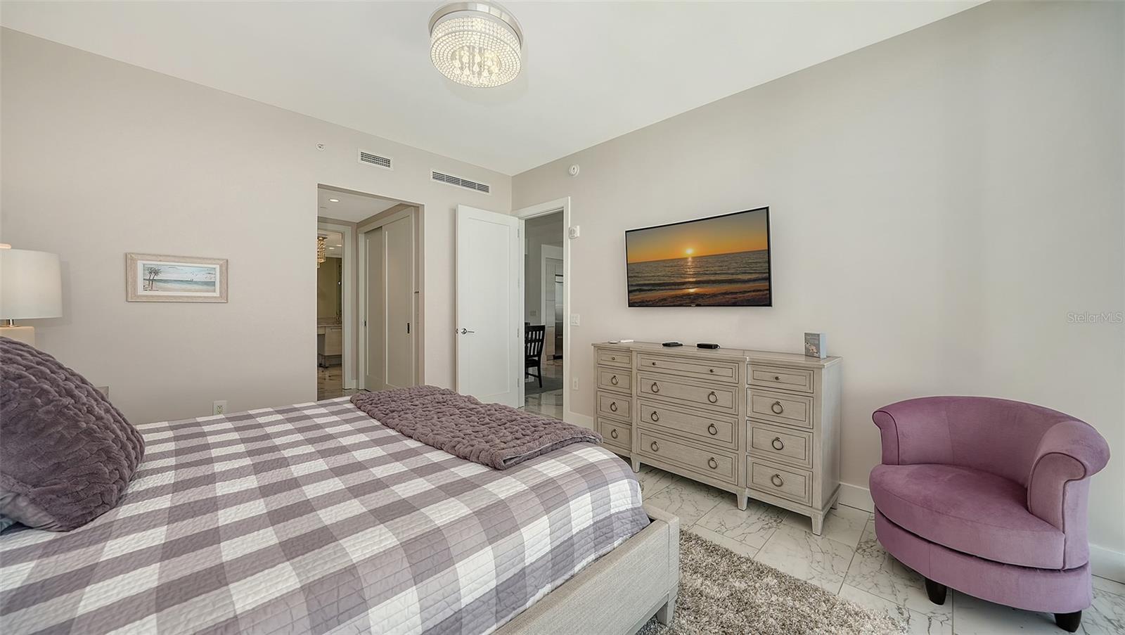Image 25 of 68 For 1155 Gulfstream Avenue 1106