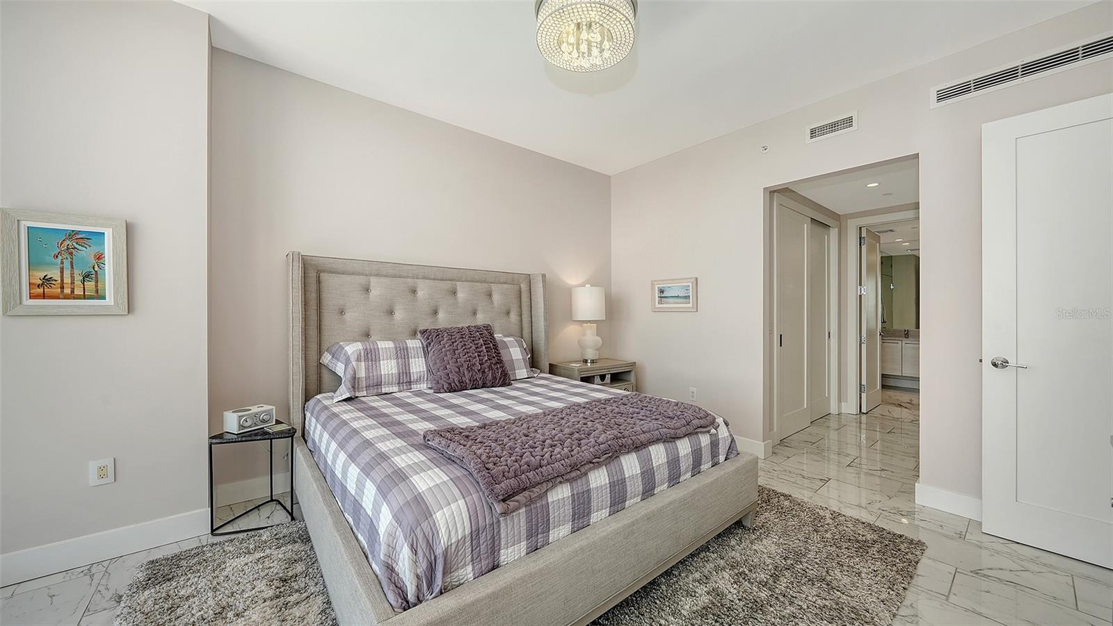 Image 26 of 68 For 1155 Gulfstream Avenue 1106