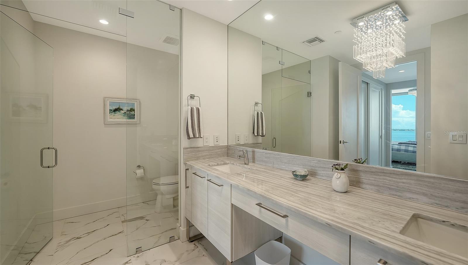 Image 28 of 68 For 1155 Gulfstream Avenue 1106