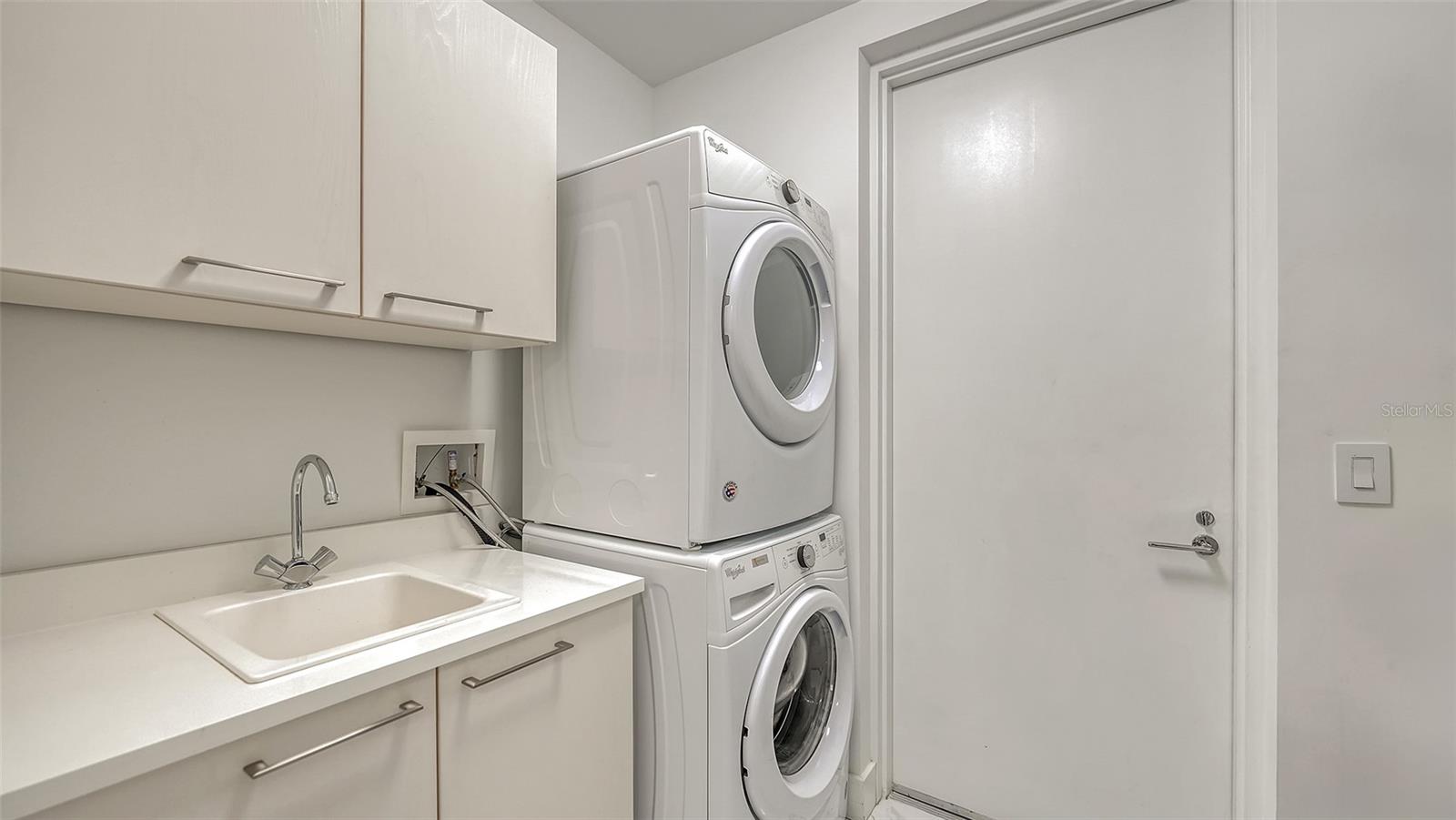 Image 36 of 68 For 1155 Gulfstream Avenue 1106