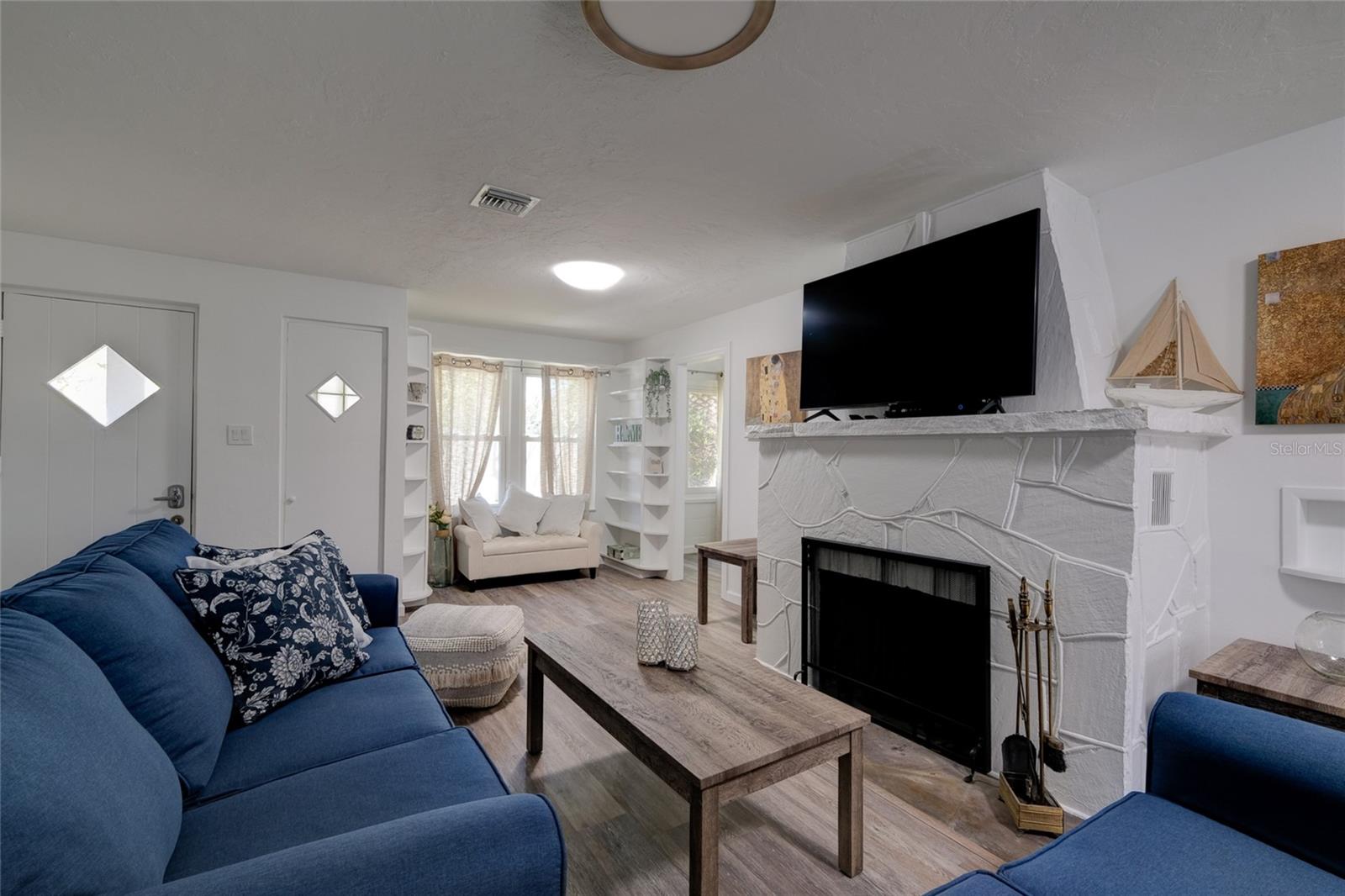 Listing photo id 14 for 532 Blvd Of The Presidents