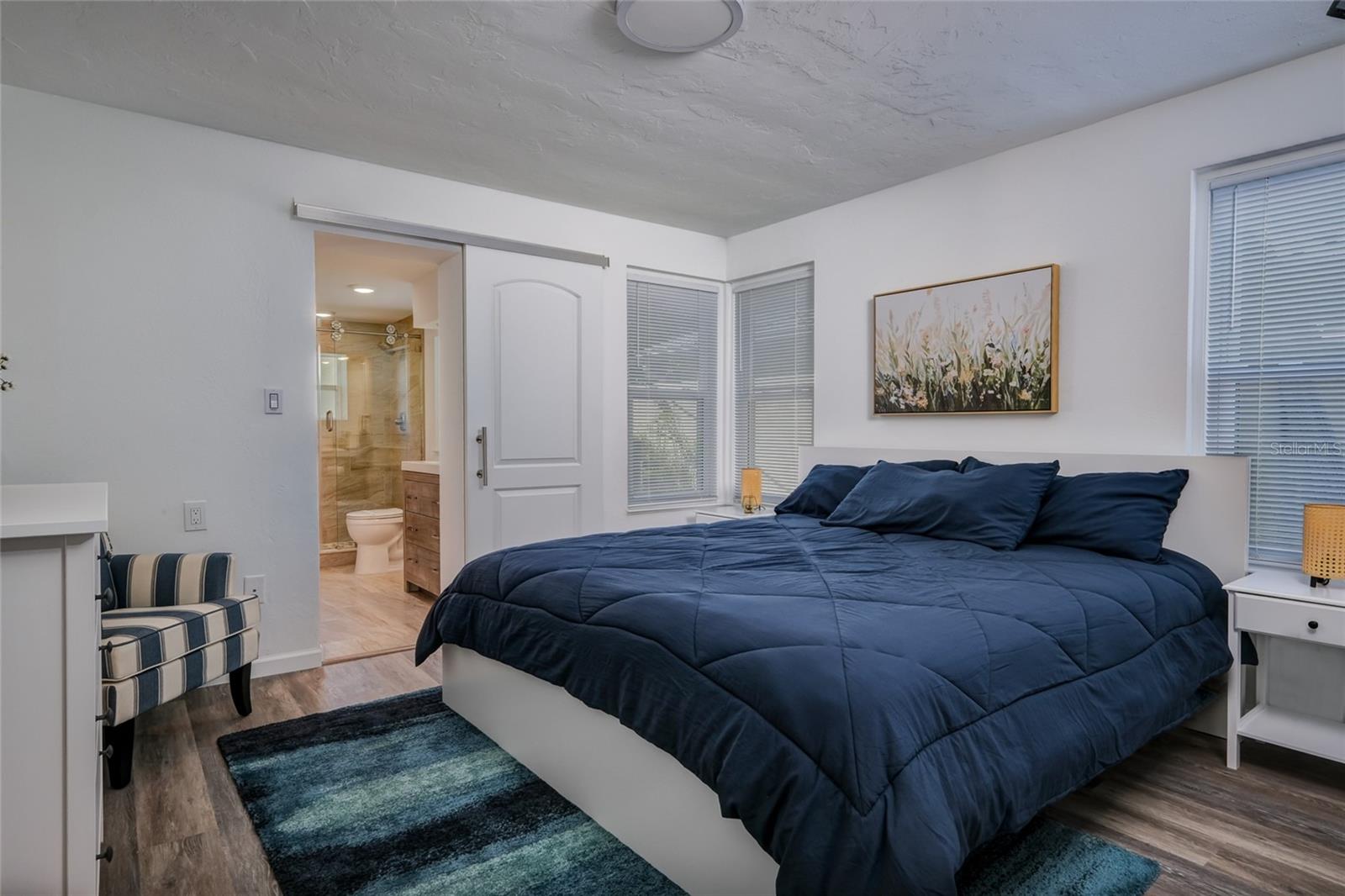 Listing photo id 21 for 532 Blvd Of The Presidents