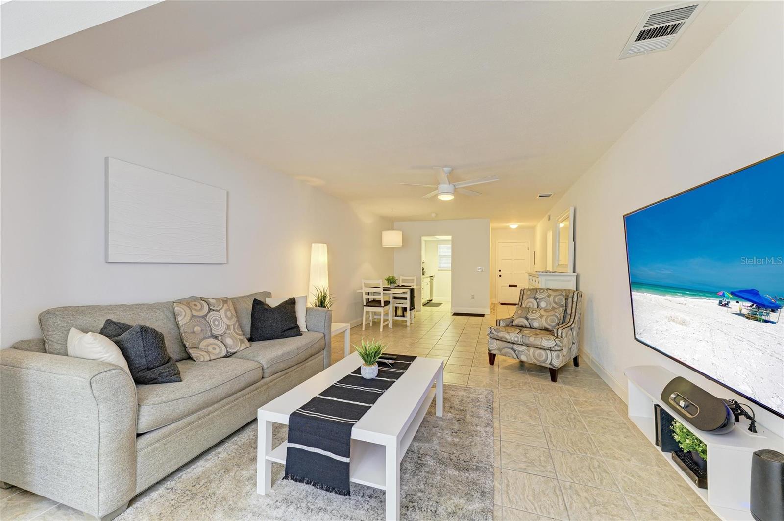 Image 11 of 25 For 9810 Dorado Avenue 9810