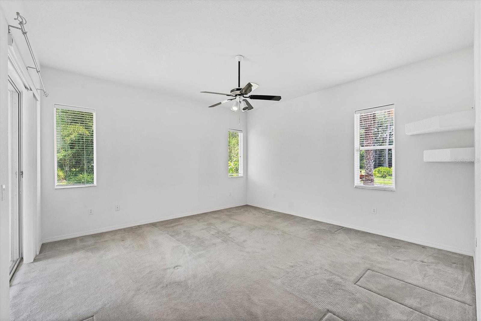Image 19 of 42 For 3971 Serenity Circle