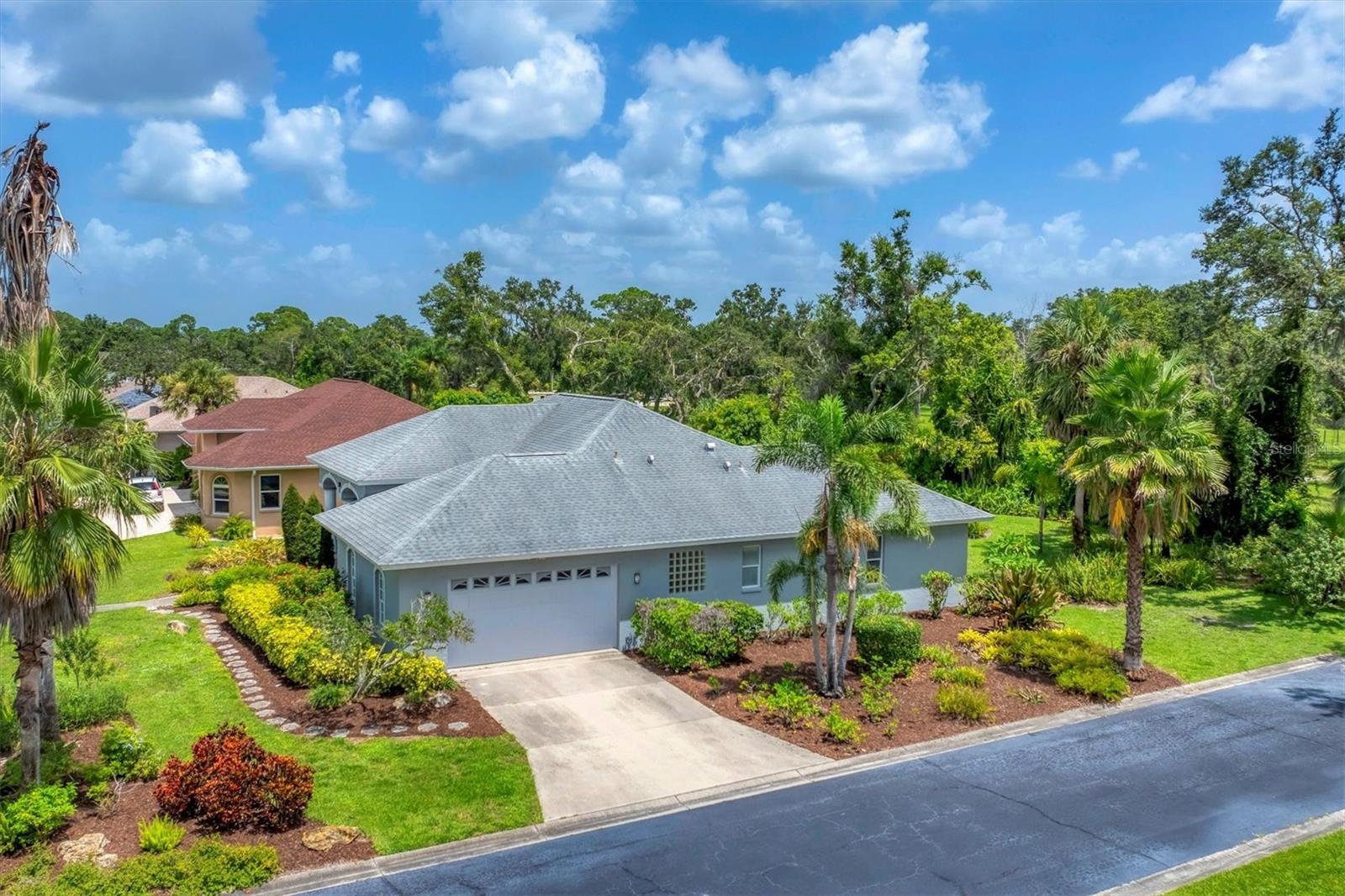 Image 4 of 42 For 3971 Serenity Circle