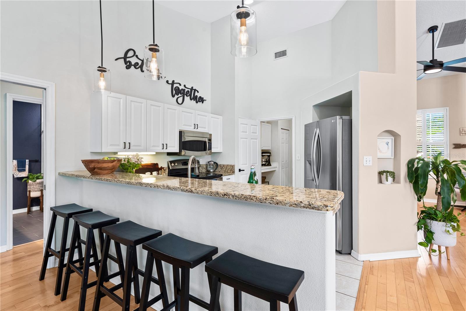 Image 16 of 44 For 5272 Sunnydale Circle E