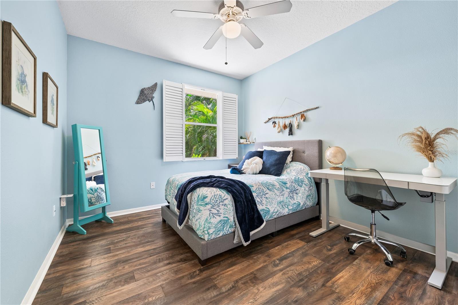 Image 24 of 44 For 5272 Sunnydale Circle E