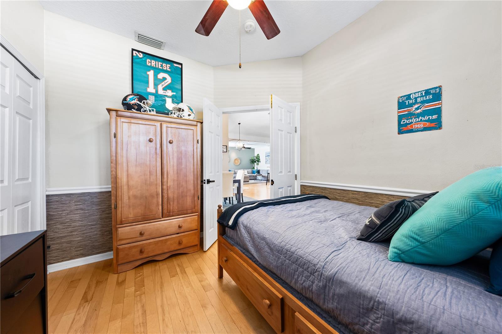 Image 31 of 44 For 5272 Sunnydale Circle E