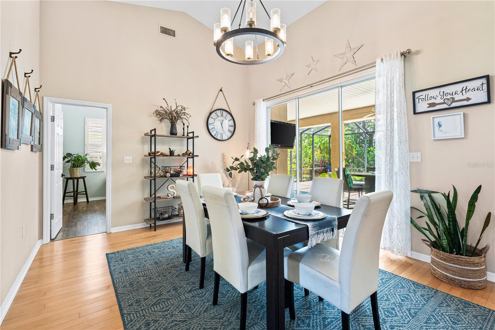 Image 6 of 44 For 5272 Sunnydale Circle E