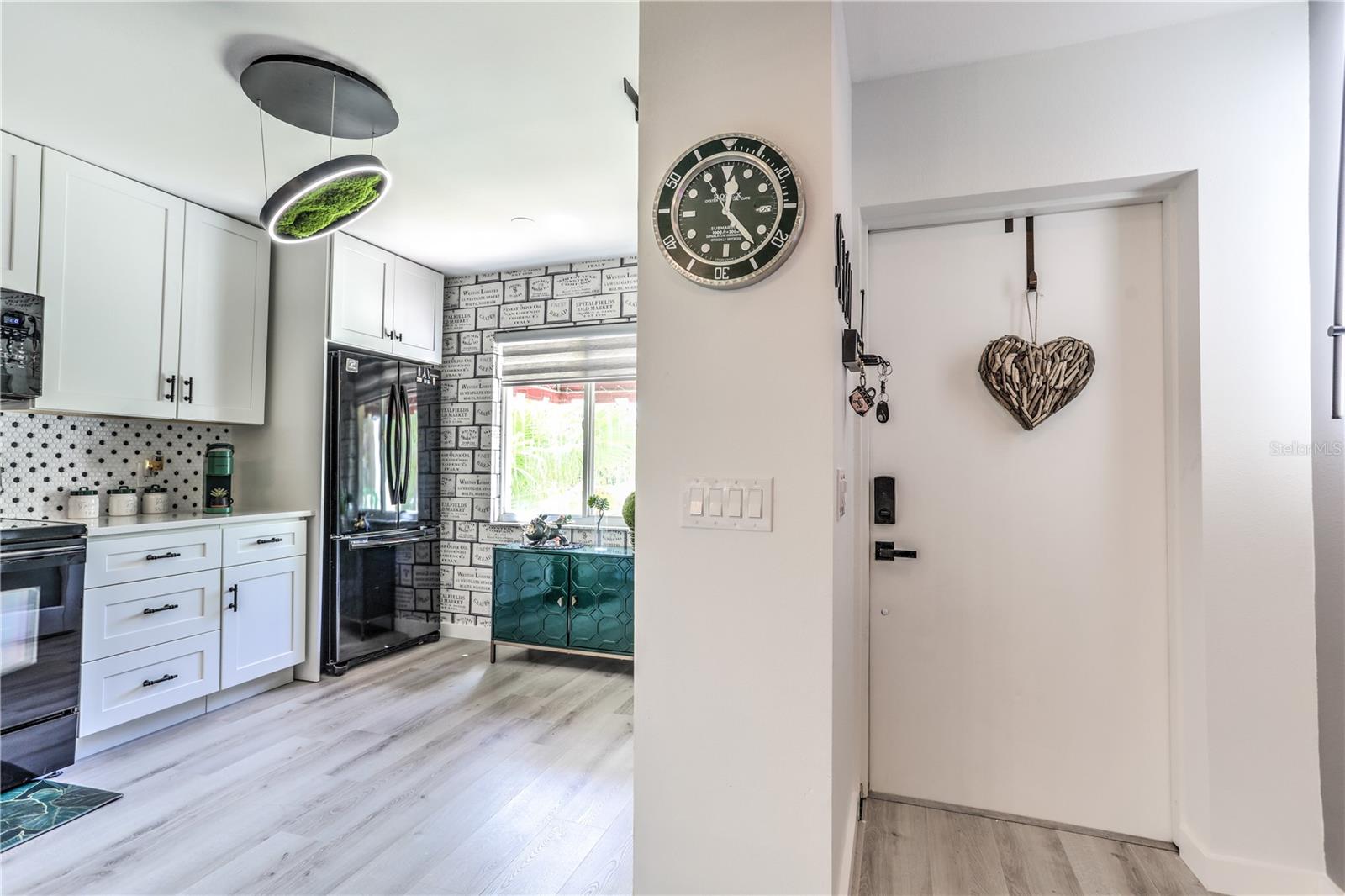 Image 3 of 76 For 6101 34th Street W 7c