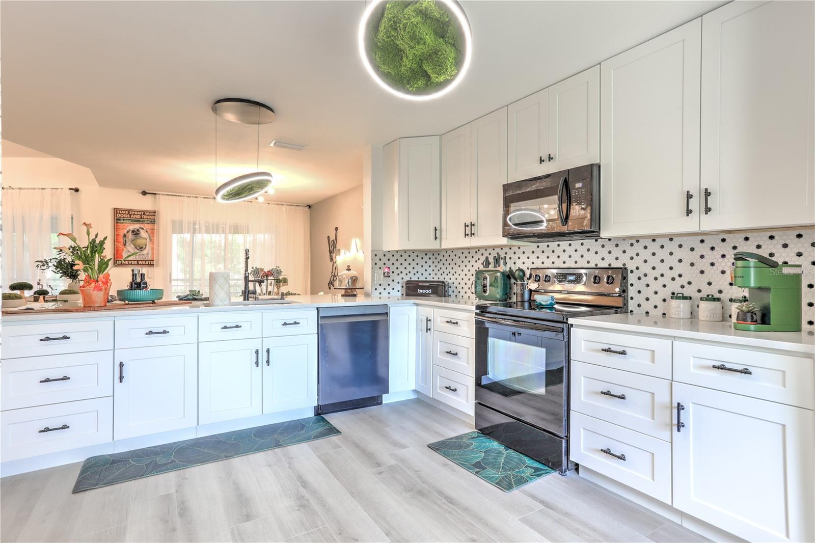 Image 6 of 76 For 6101 34th Street W 7c