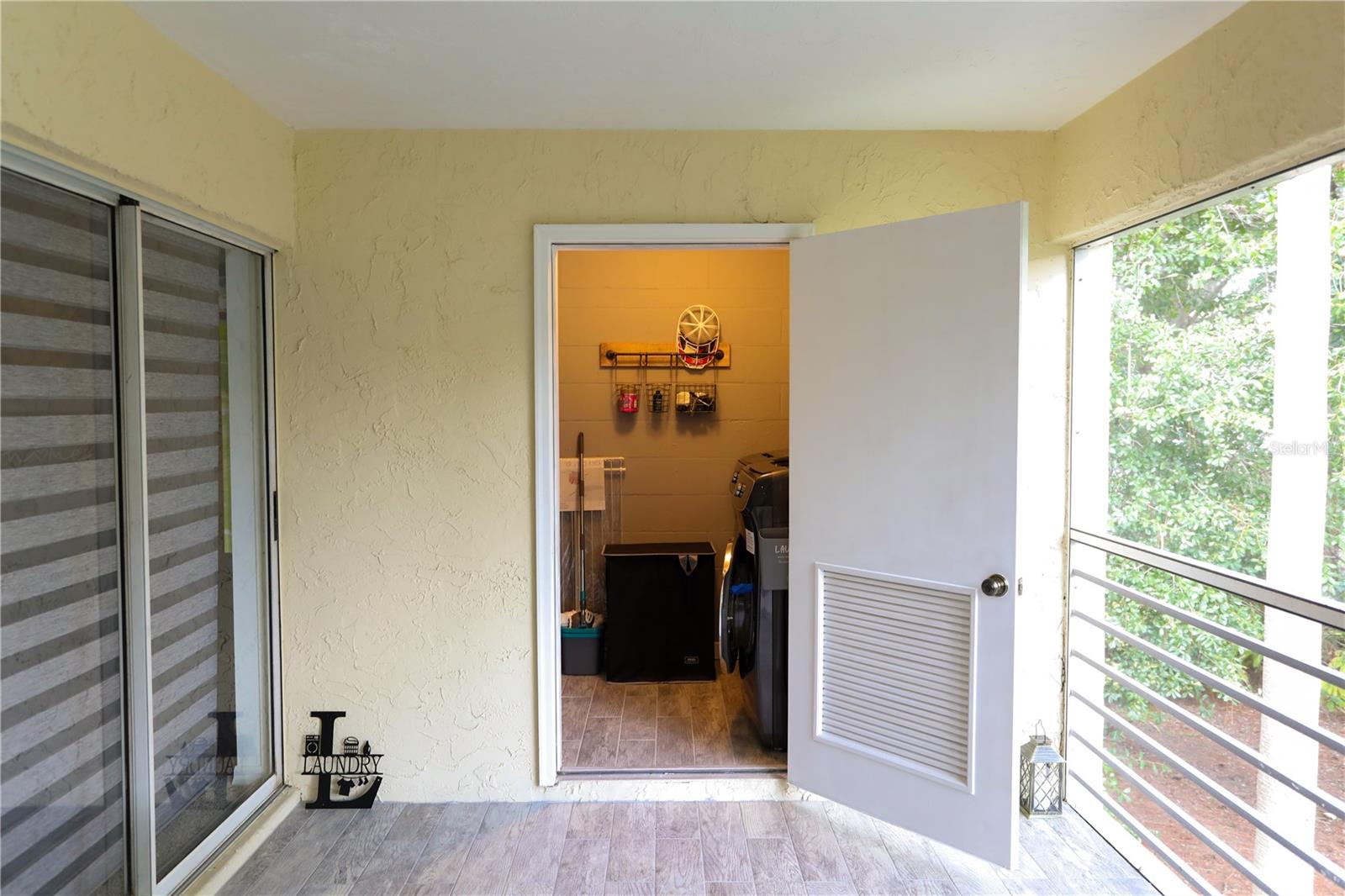 Image 61 of 76 For 6101 34th Street W 7c