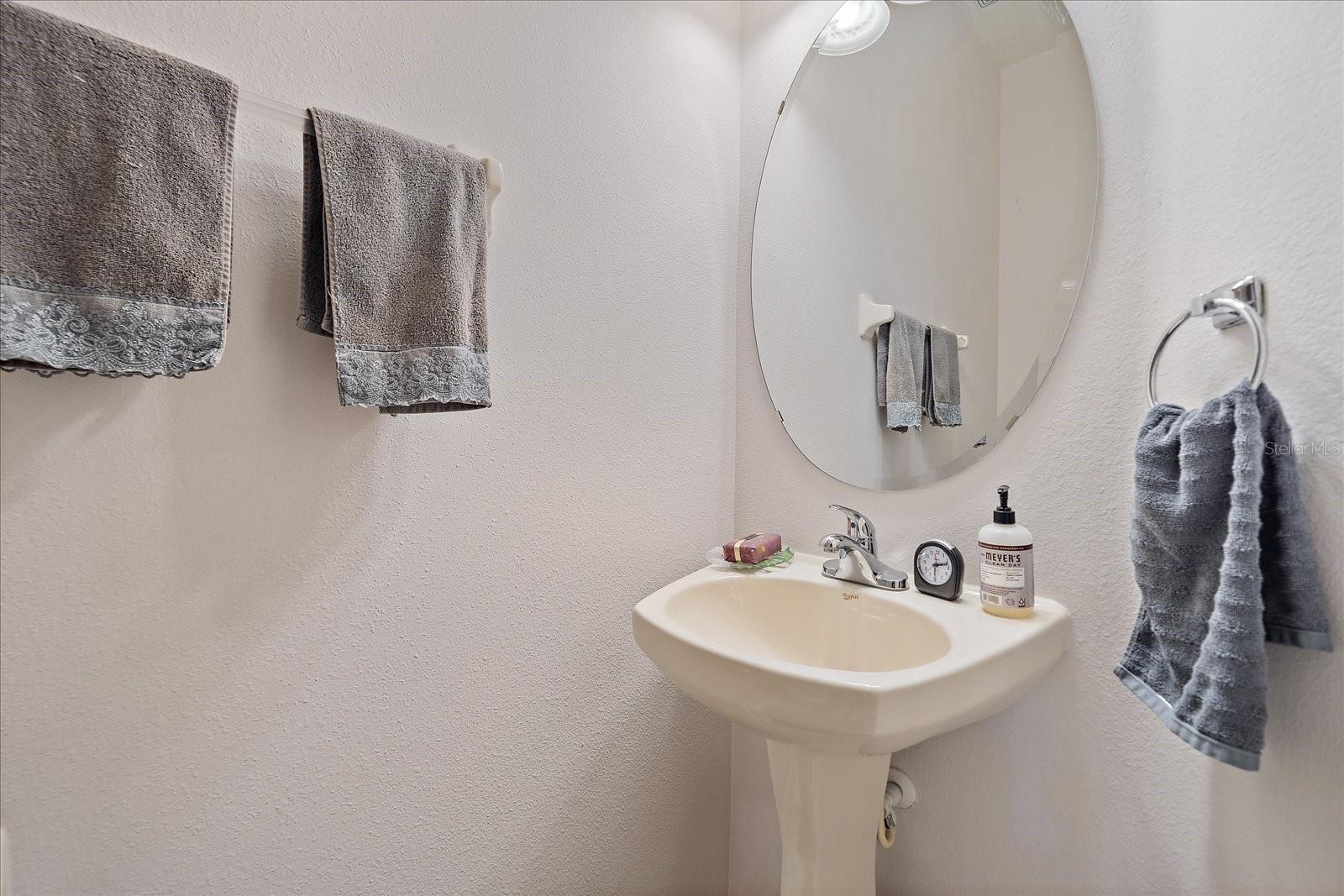 Image 23 of 26 For 3407 Parkridge Circle 20-102