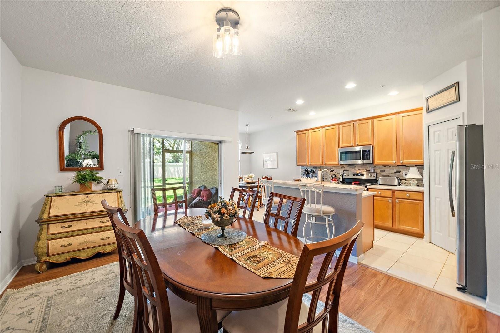 Image 6 of 26 For 3407 Parkridge Circle 20-102