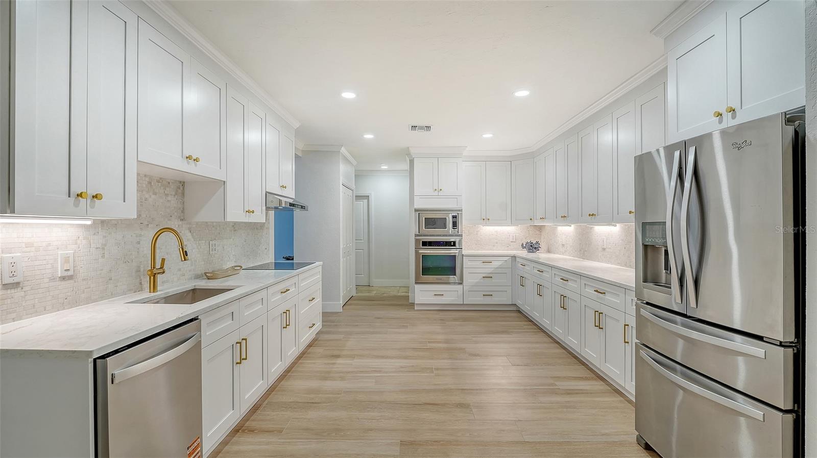 Image 12 of 41 For 3639 Beneva Oaks Boulevard