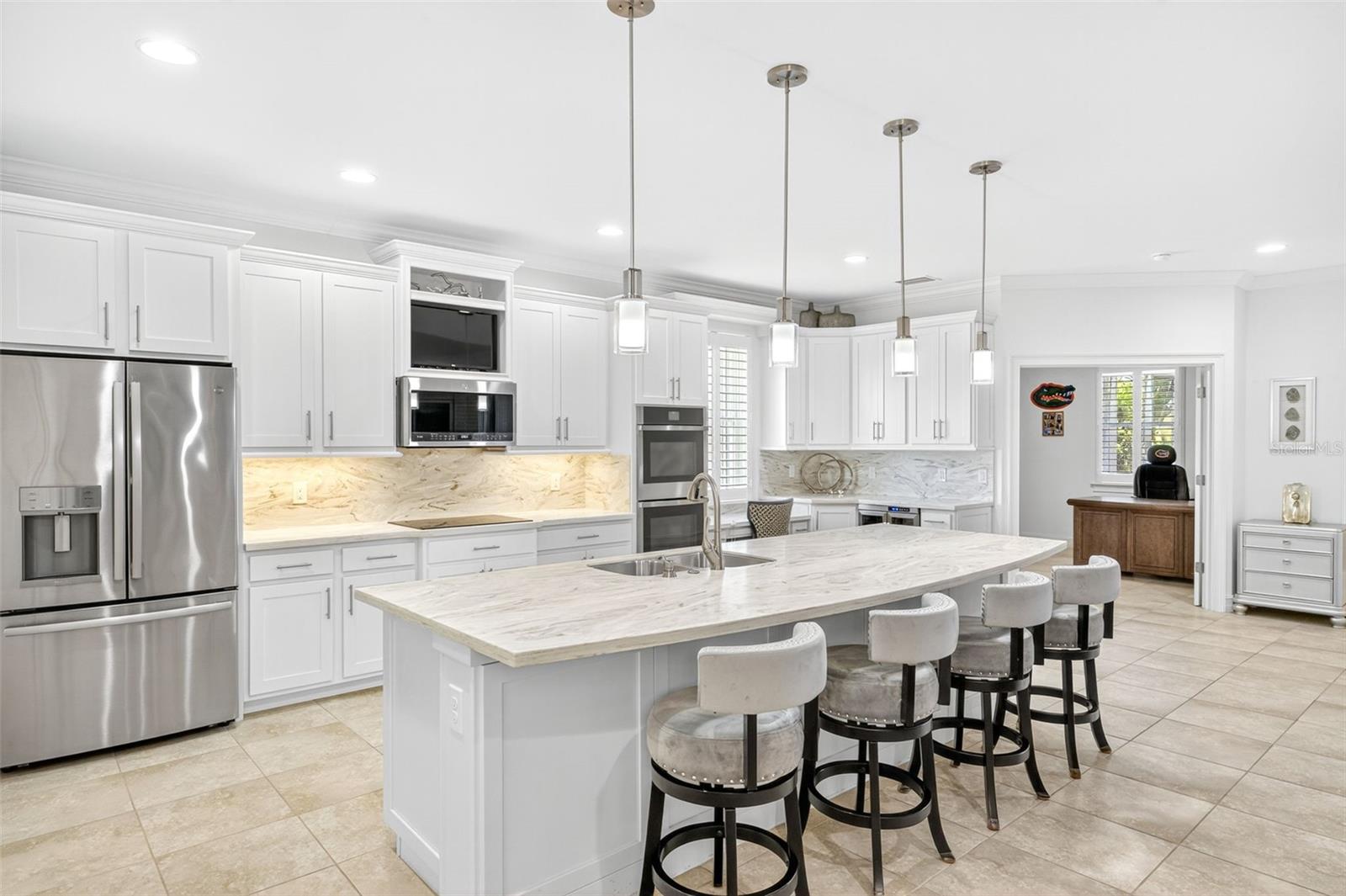 Image 10 of 47 For 3090 Amadora Circle