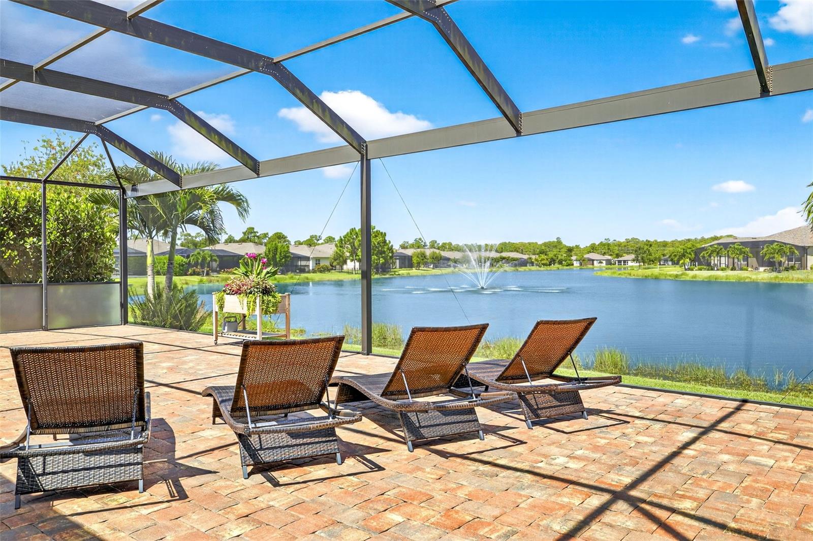 Image 33 of 47 For 3090 Amadora Circle