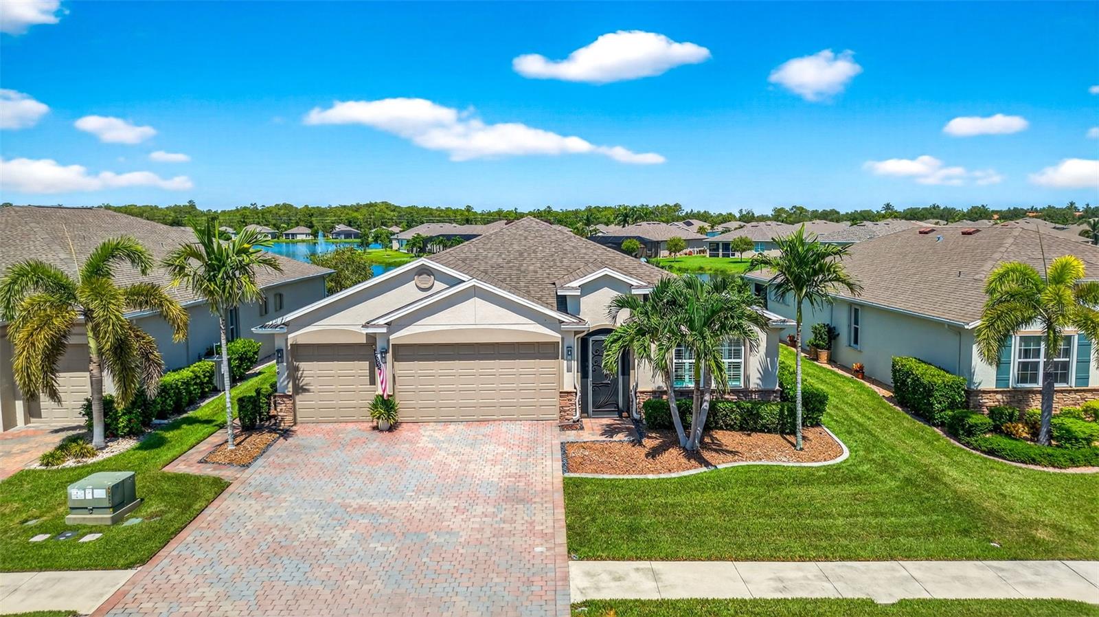 Image 34 of 47 For 3090 Amadora Circle