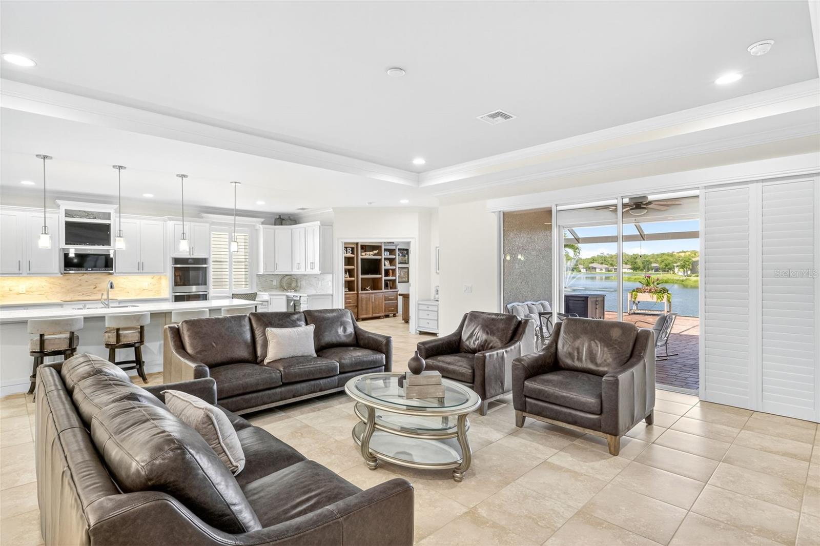 Image 4 of 47 For 3090 Amadora Circle