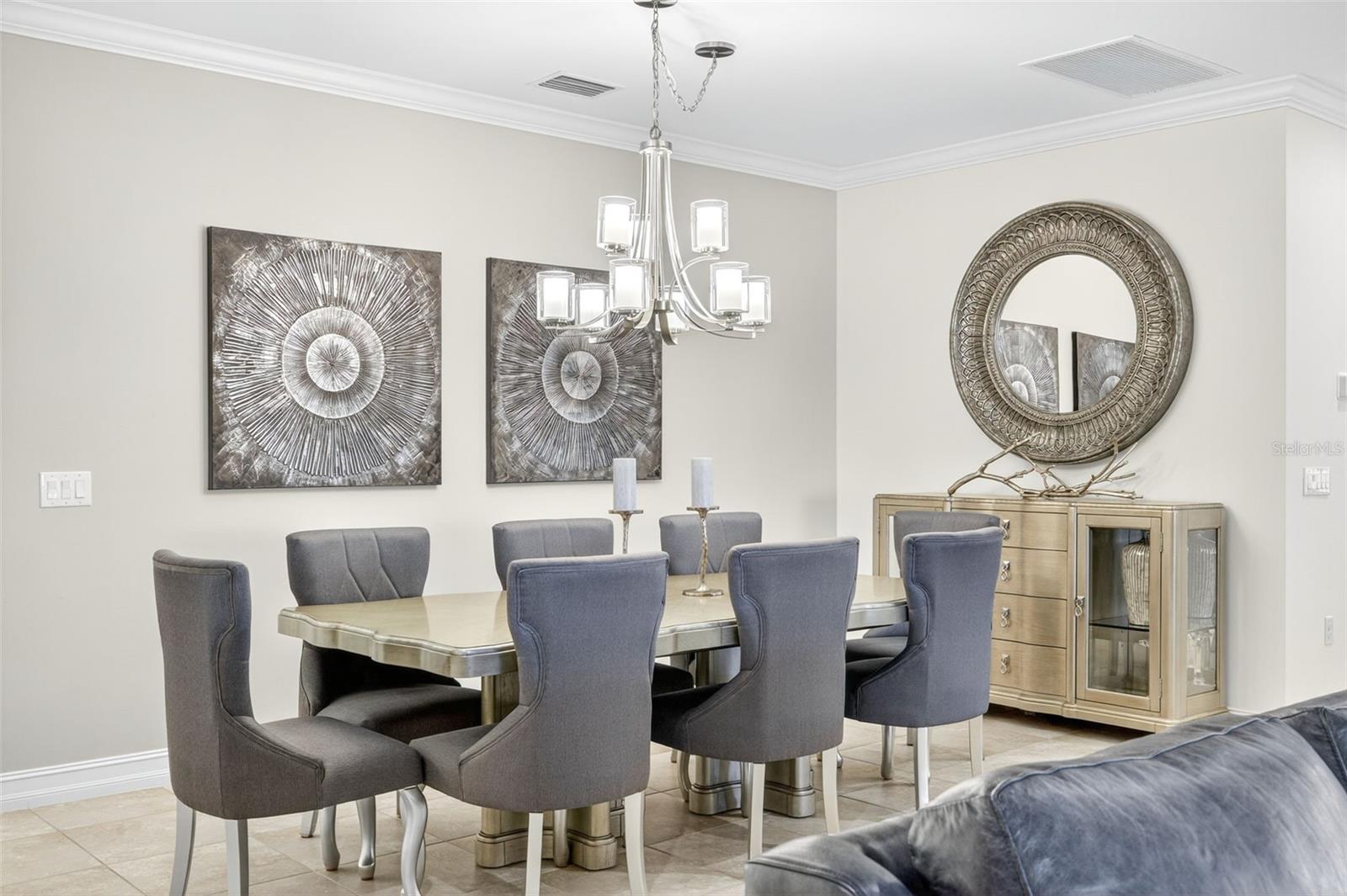 Image 7 of 47 For 3090 Amadora Circle