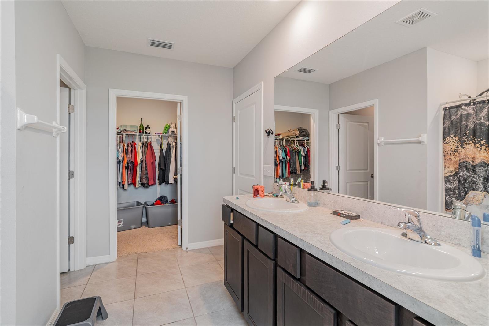 Image 10 of 27 For 2725 Greenleaf Terrace