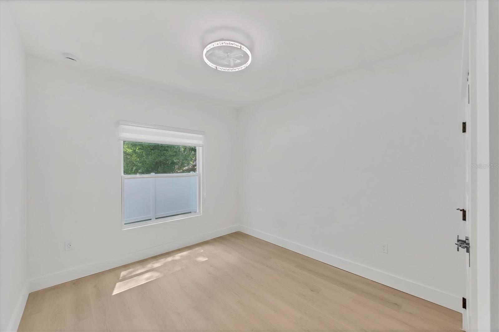 Image 16 of 40 For 13558 Ketridge Avenue