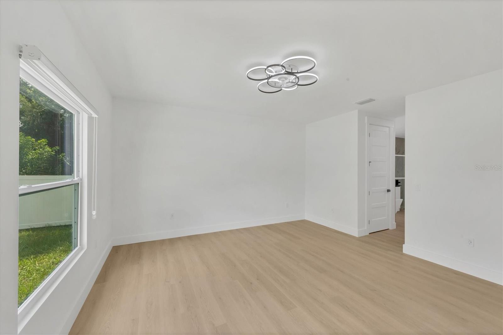 Image 31 of 40 For 13558 Ketridge Avenue
