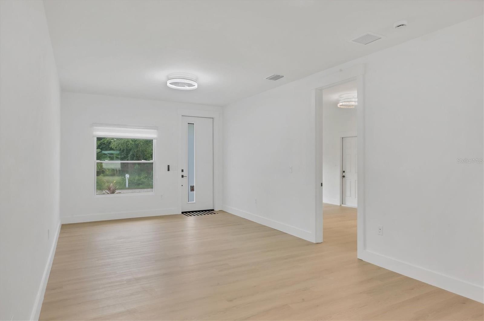 Image 7 of 40 For 13558 Ketridge Avenue