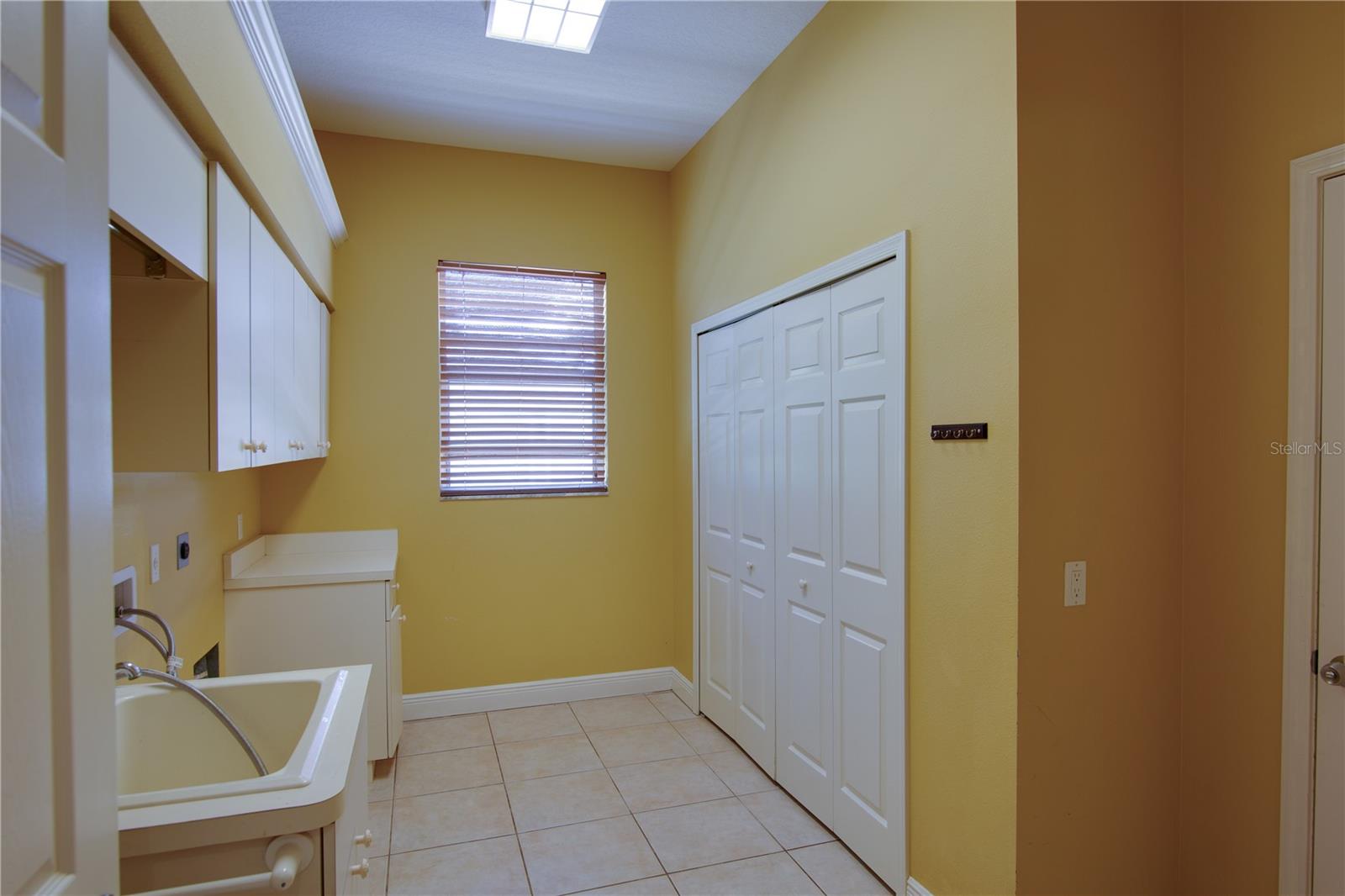 Image 32 of 78 For 9996 Cherry Hills Avenue Circle