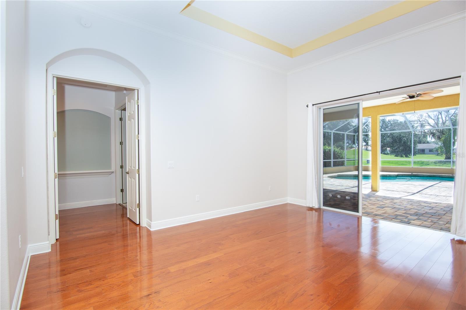 Image 6 of 78 For 9996 Cherry Hills Avenue Circle