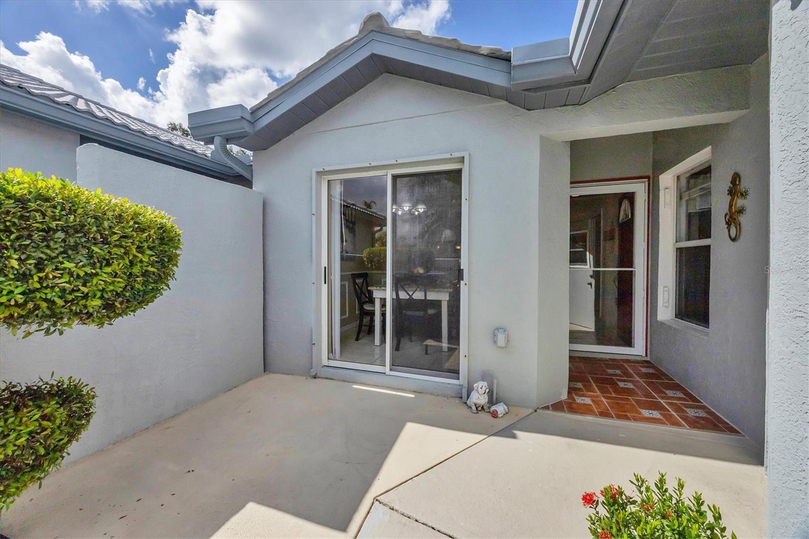 Image 2 of 44 For 5753 Casa Del Sol Boulevard 3219