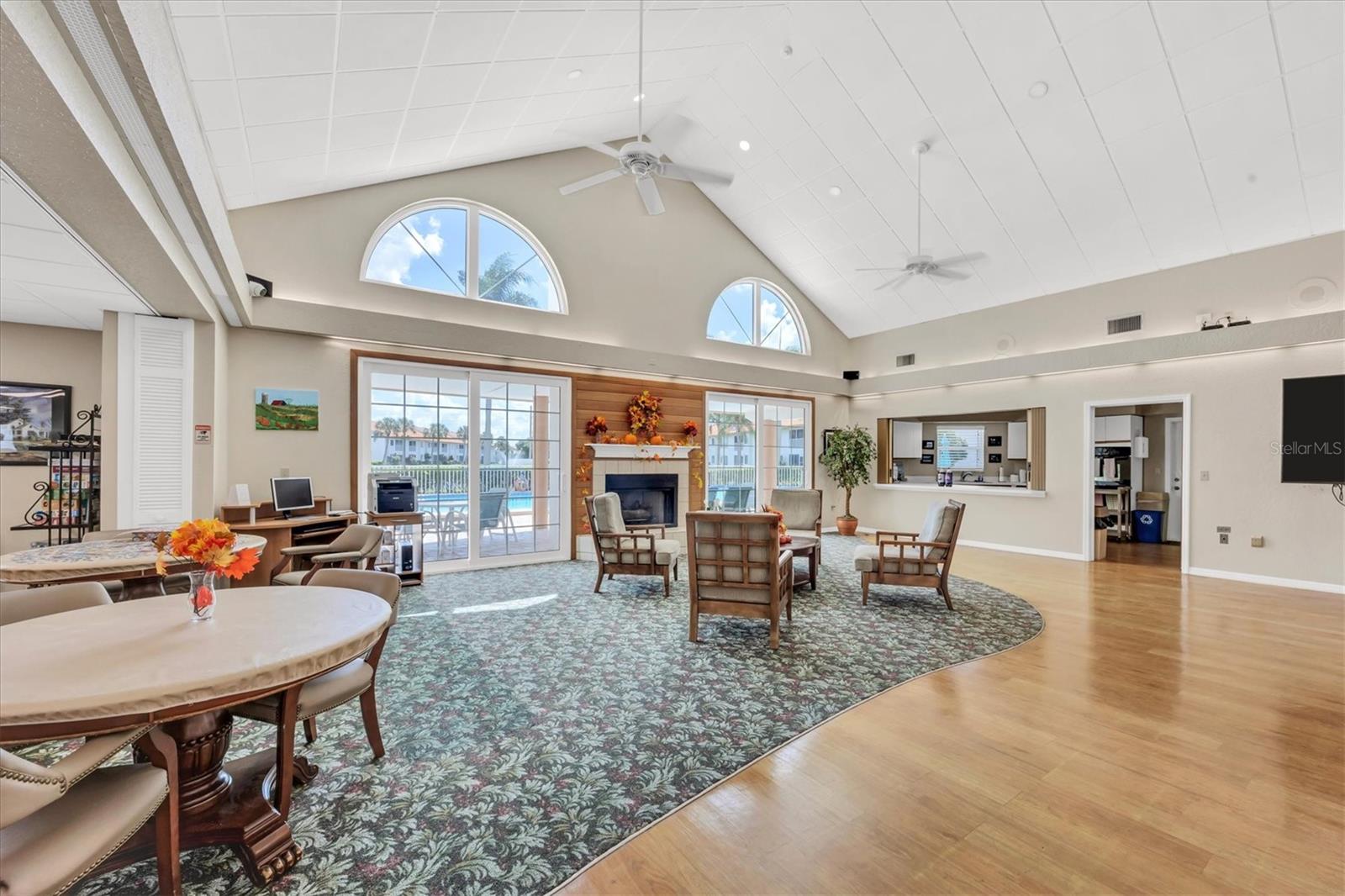 Image 33 of 44 For 5753 Casa Del Sol Boulevard 3219