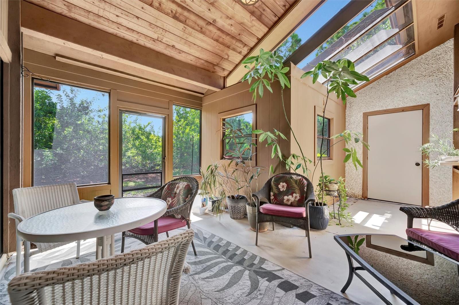 Image 16 of 45 For 7503 4th Avenue W