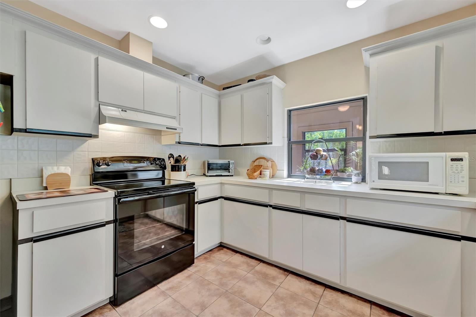 Image 19 of 45 For 7503 4th Avenue W
