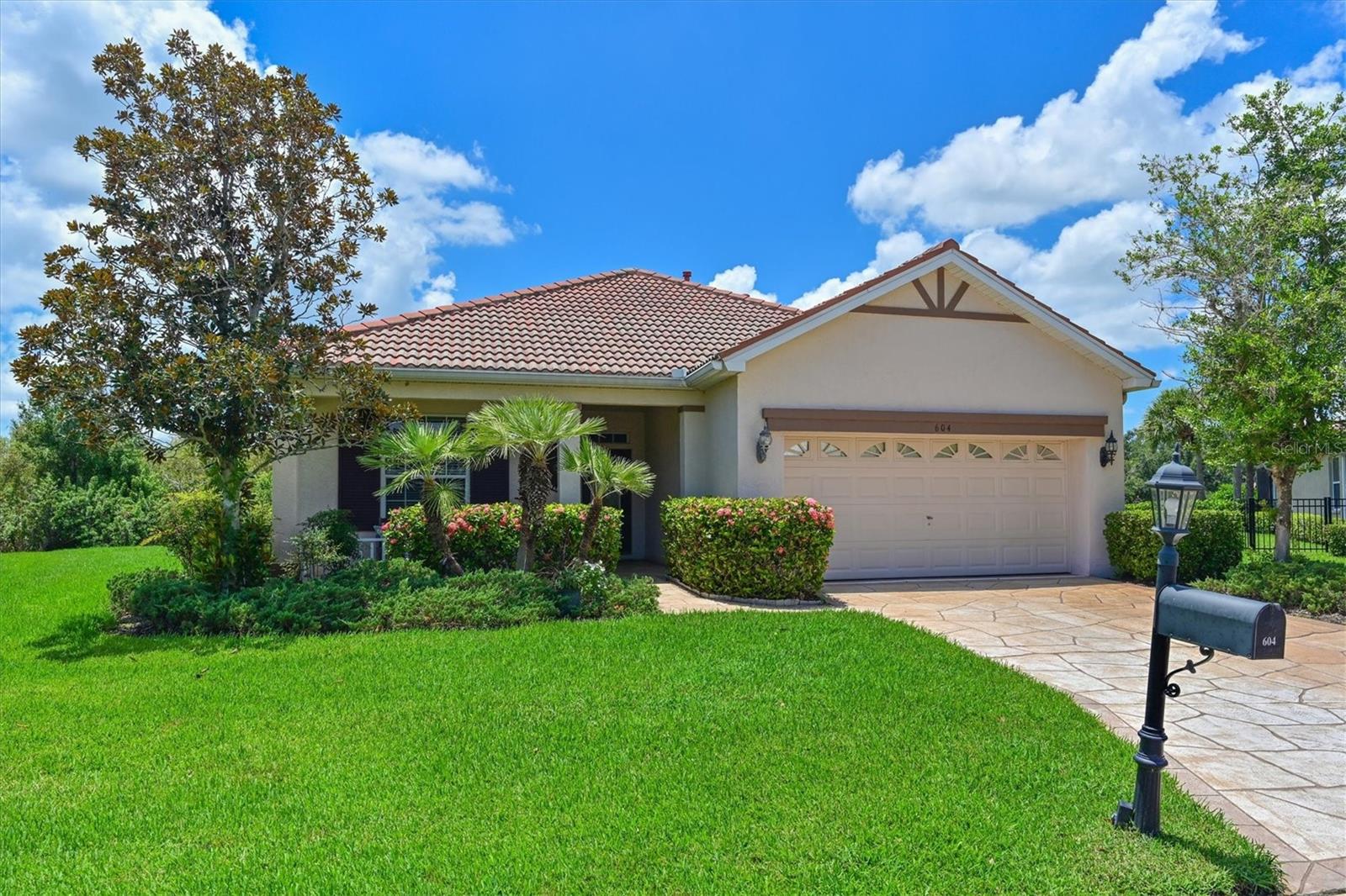 Image 7 of 62 For 604 Misty Pond Court