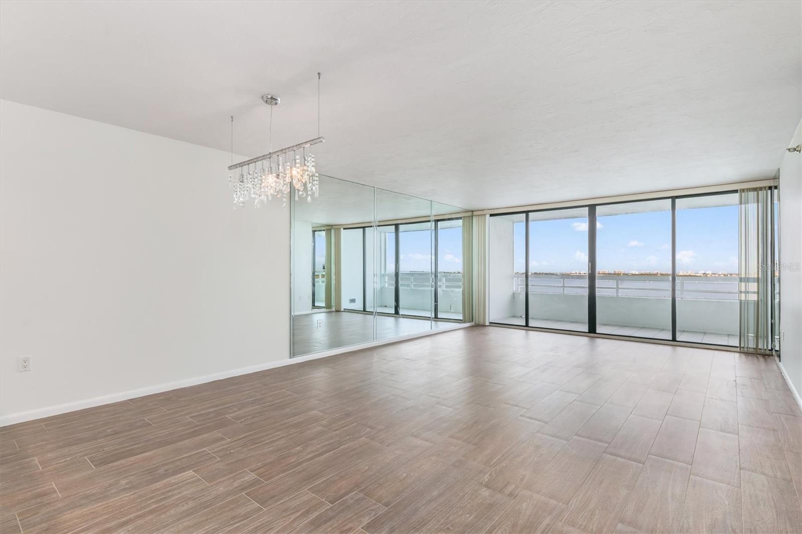 Image 8 of 44 For 988 Blvd Of The Arts  1415