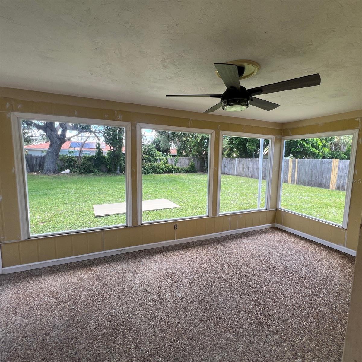 Image 8 of 8 For 7456 Cass Circle